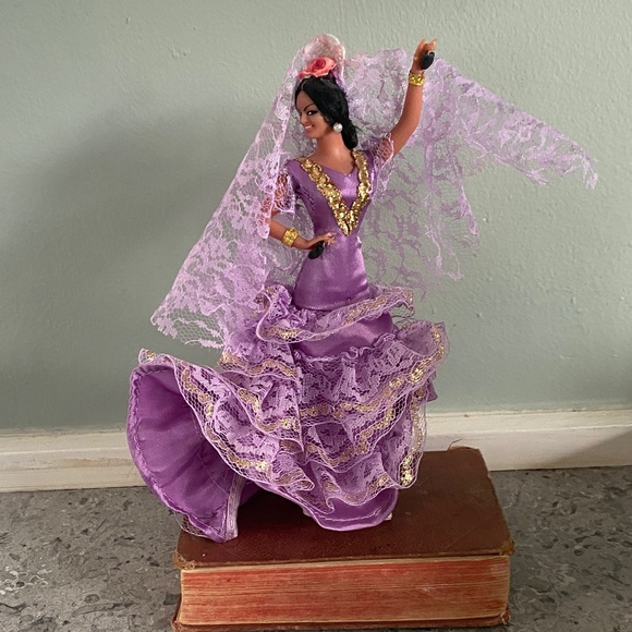 Other - Lavish Lavender Flamenco Dancer Figurine